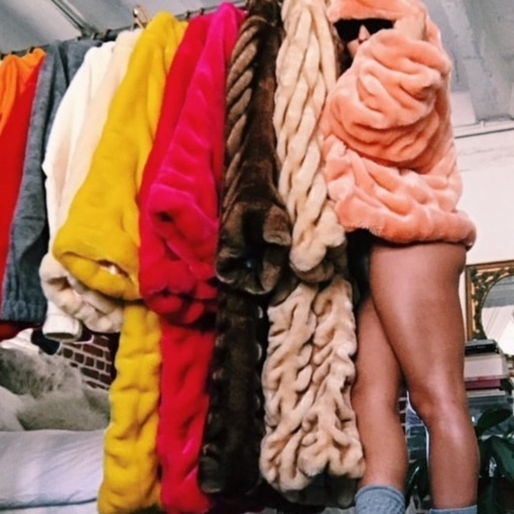 Laina Rauma full length Minky coat faux fur hooded pink salmon OSFM - Picture 14 of 16